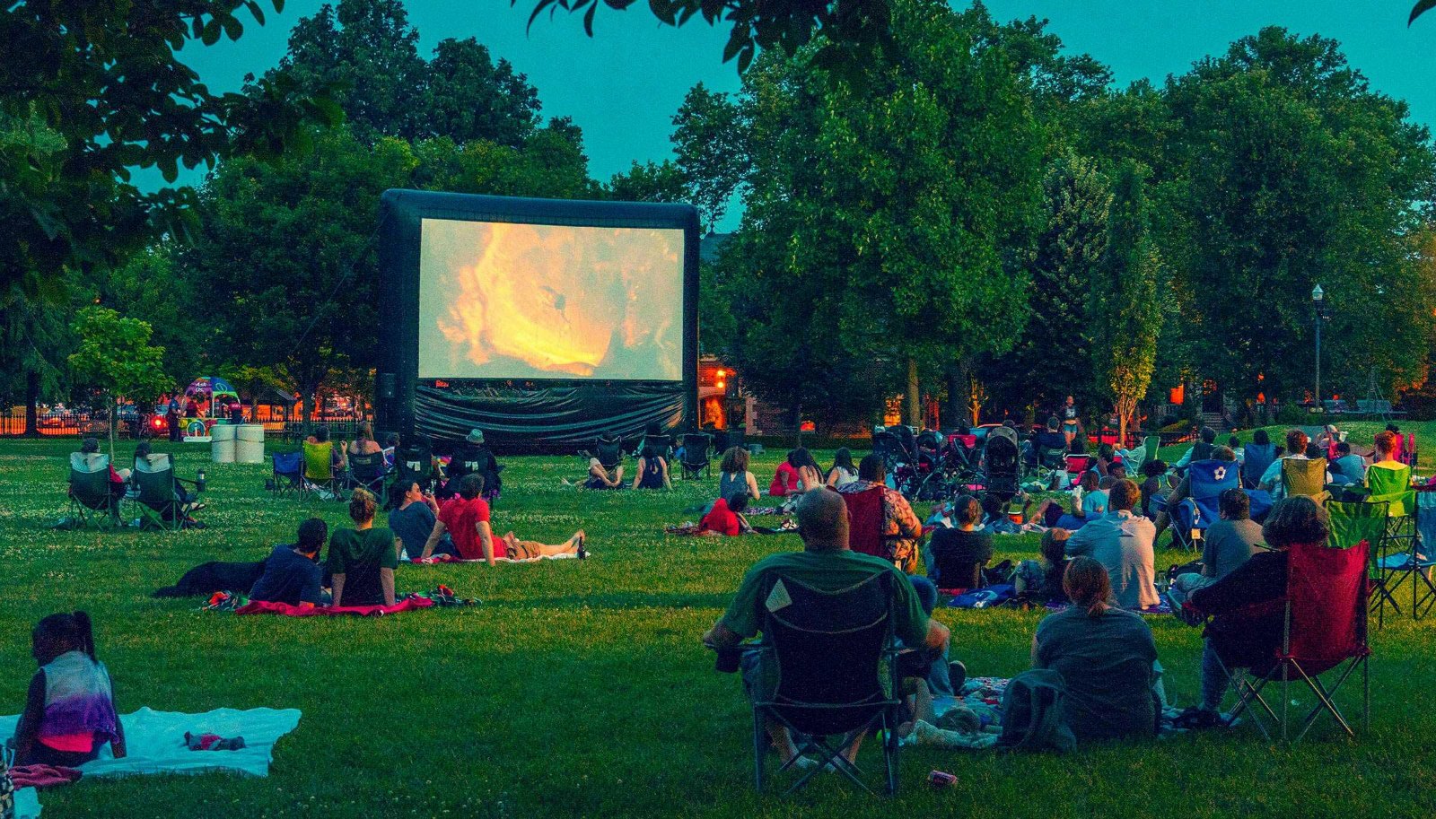 Outdoor Movies at Topiary Park